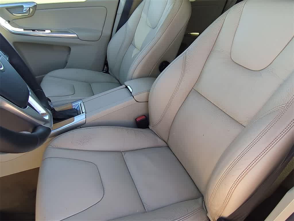 used 2014 Volvo XC60 car, priced at $7,277