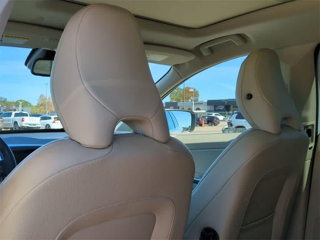 used 2014 Volvo XC60 car, priced at $7,277