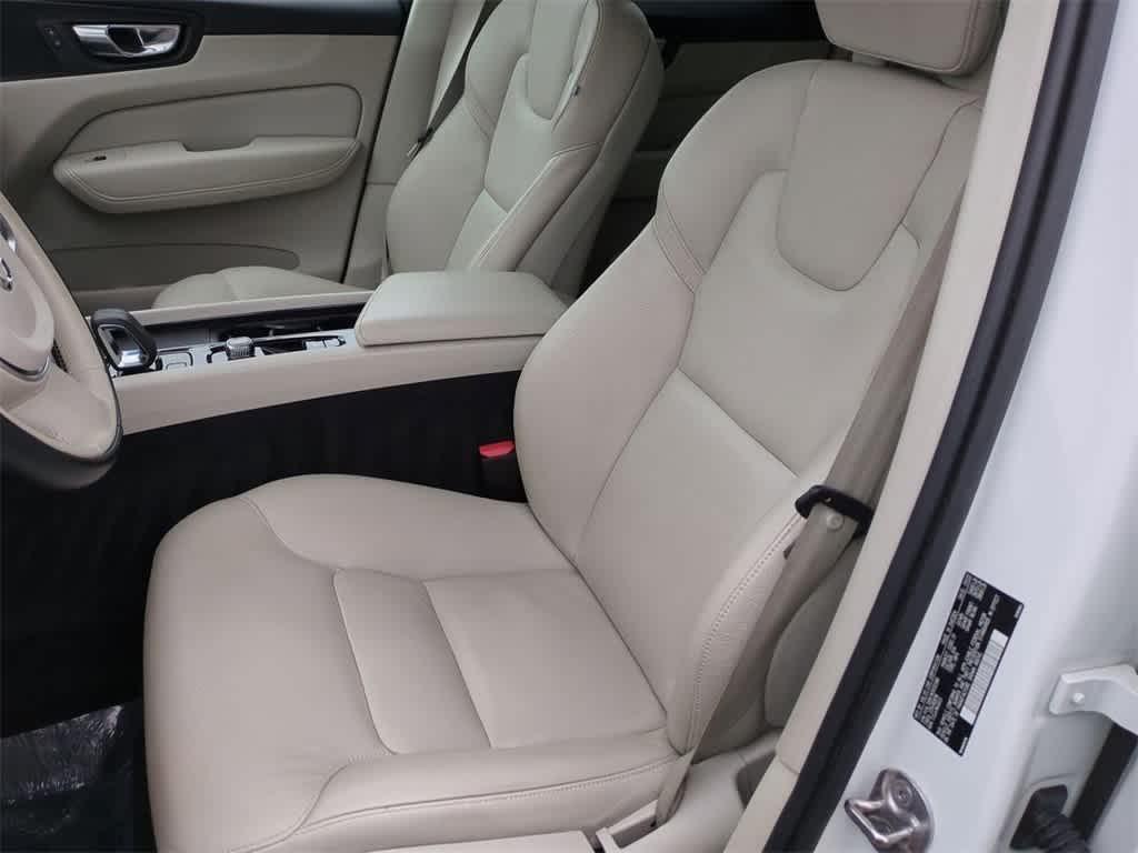 used 2022 Volvo XC60 car, priced at $21,487