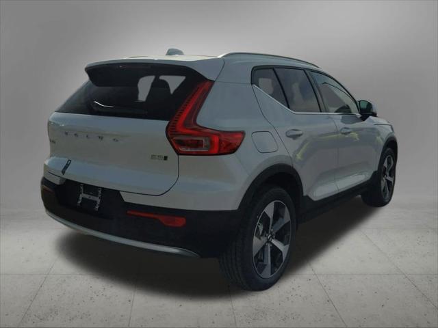 new 2025 Volvo XC40 car, priced at $48,315