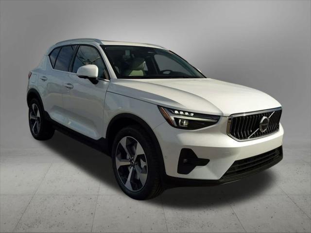 new 2025 Volvo XC40 car, priced at $48,315