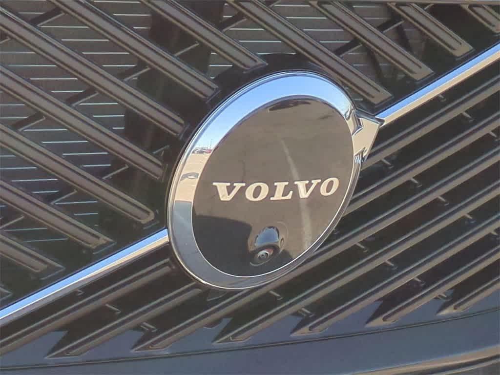 new 2026 Volvo XC60 car, priced at $57,985