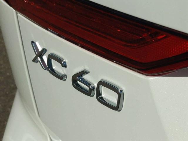 new 2025 Volvo XC60 car, priced at $55,335