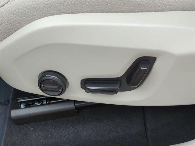 used 2023 Volvo XC60 car, priced at $41,699