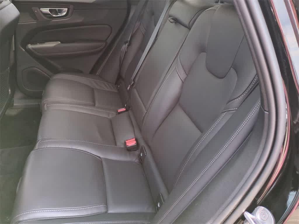 used 2022 Volvo XC60 car, priced at $35,989