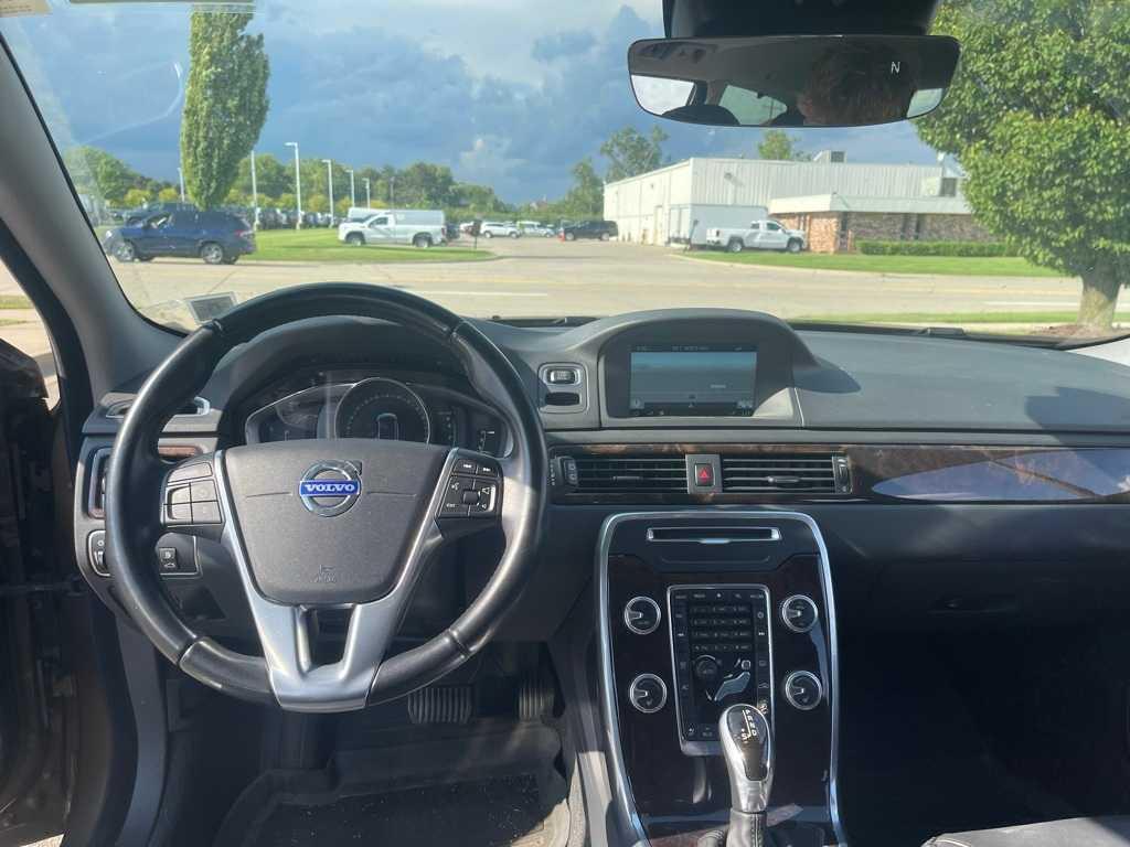 used 2015 Volvo XC70 car, priced at $16,490
