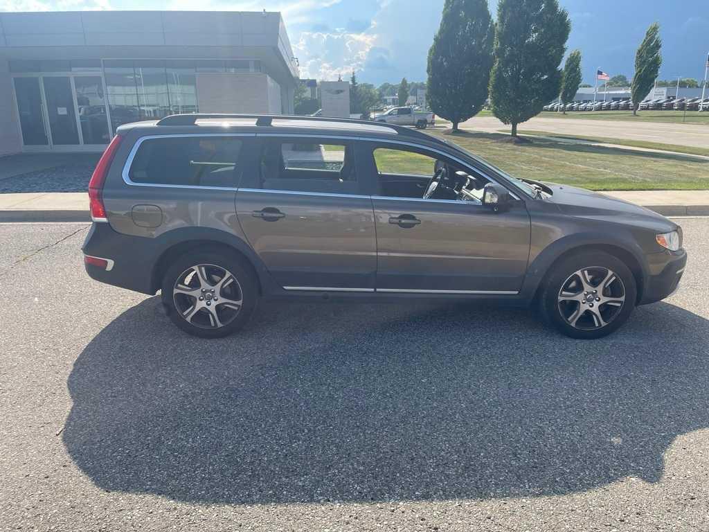 used 2015 Volvo XC70 car, priced at $16,490