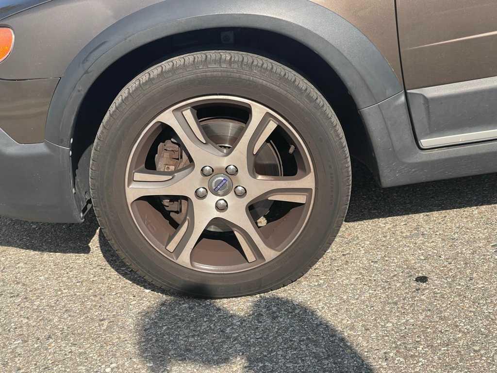 used 2015 Volvo XC70 car, priced at $16,490