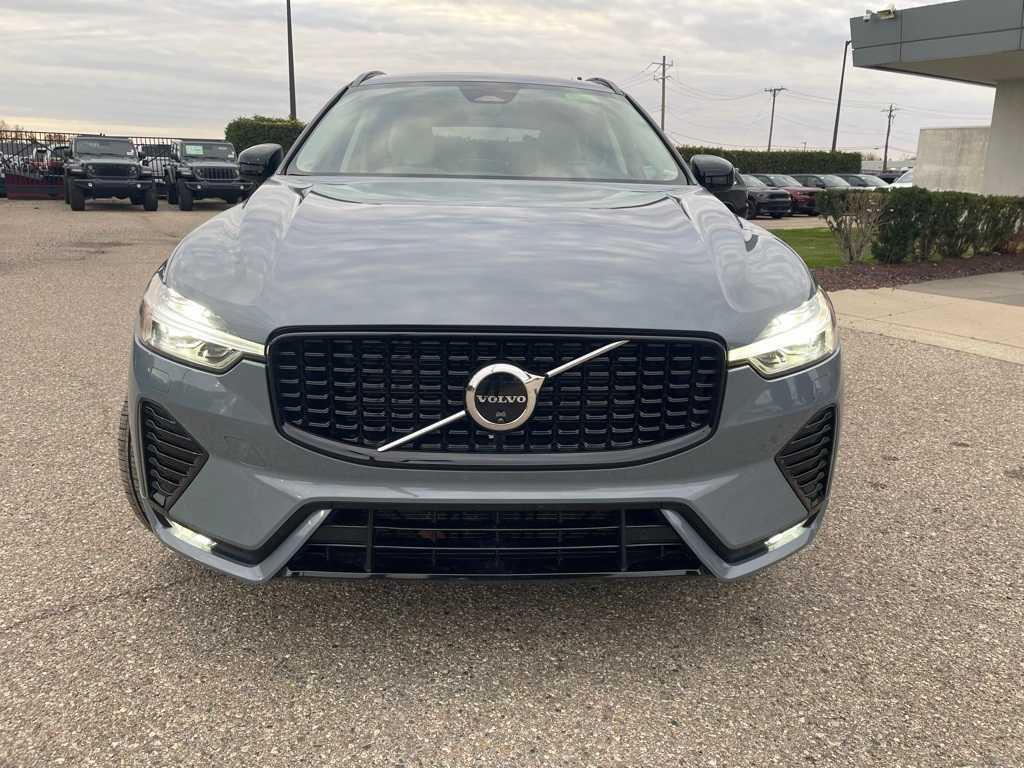 used 2024 Volvo XC60 car, priced at $33,977