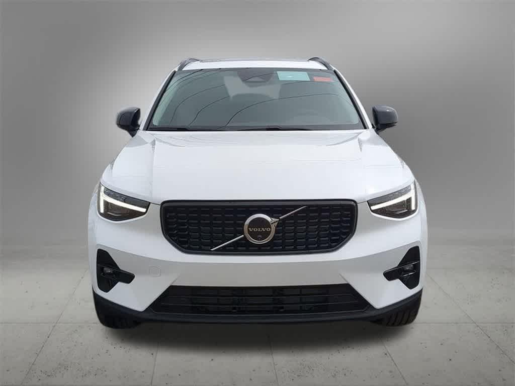new 2025 Volvo XC40 car, priced at $48,335