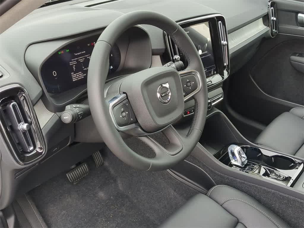 new 2025 Volvo XC40 car, priced at $48,335