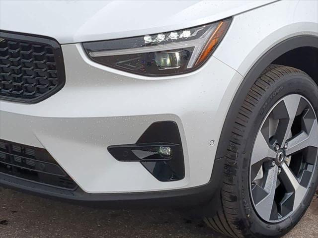 new 2025 Volvo XC40 car, priced at $48,335