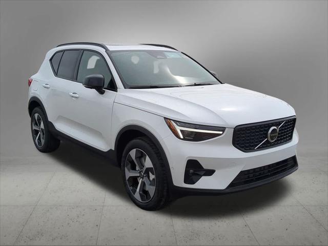 new 2025 Volvo XC40 car, priced at $48,335