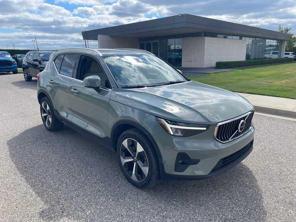 used 2023 Volvo XC40 car, priced at $29,781