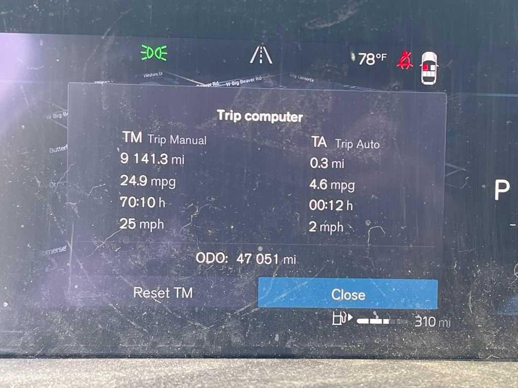 used 2023 Volvo XC40 car, priced at $29,781