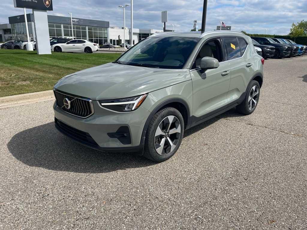 used 2023 Volvo XC40 car, priced at $29,781