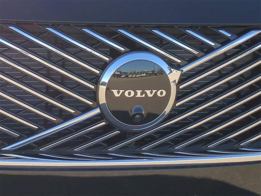 new 2026 Volvo XC90 car, priced at $71,825