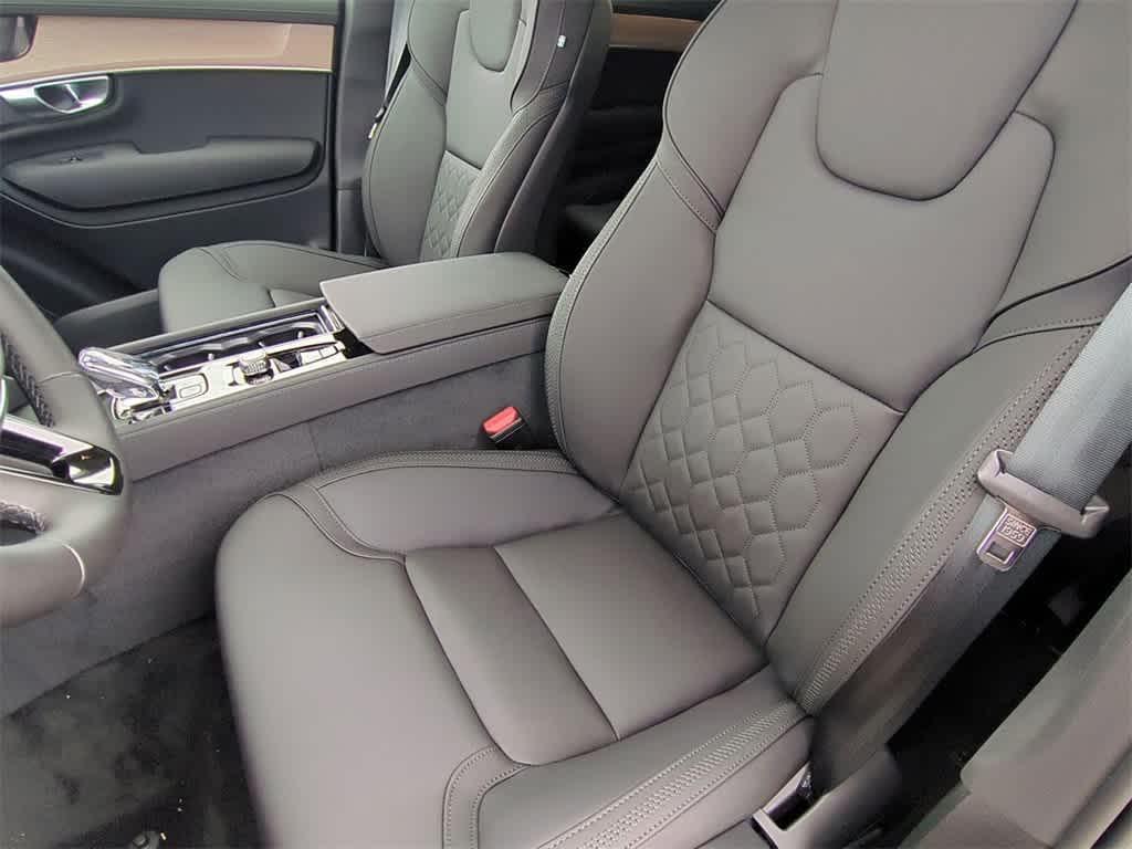 new 2026 Volvo XC90 car, priced at $71,825