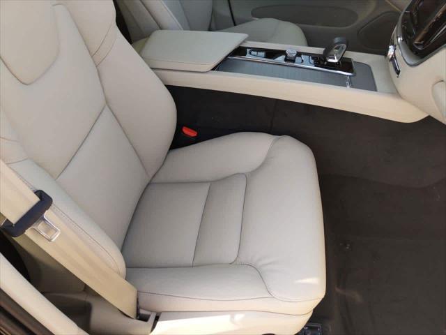 new 2025 Volvo XC60 Plug-In Hybrid car, priced at $67,775