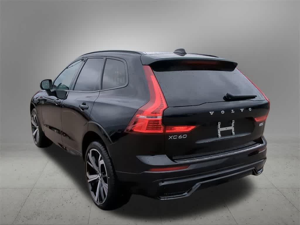new 2025 Volvo XC60 car, priced at $60,660