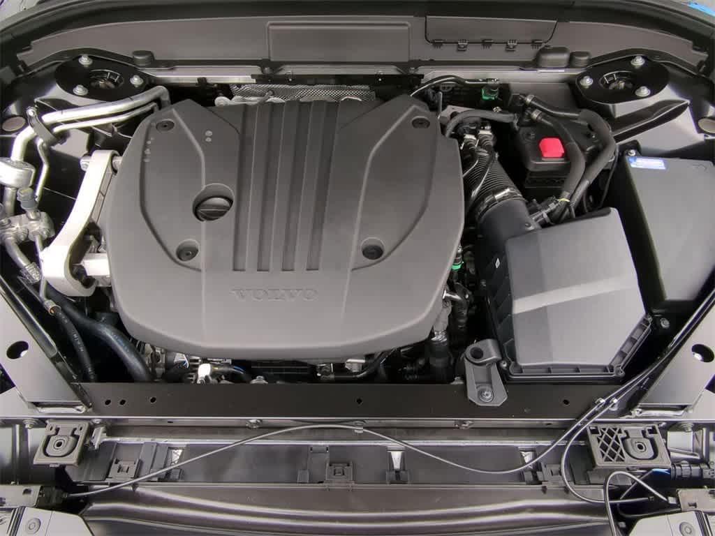 new 2025 Volvo XC60 car, priced at $60,660