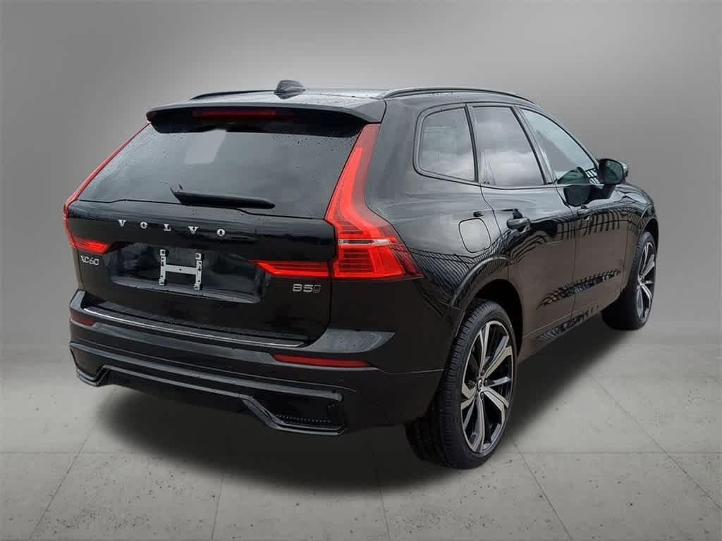 new 2025 Volvo XC60 car, priced at $60,660
