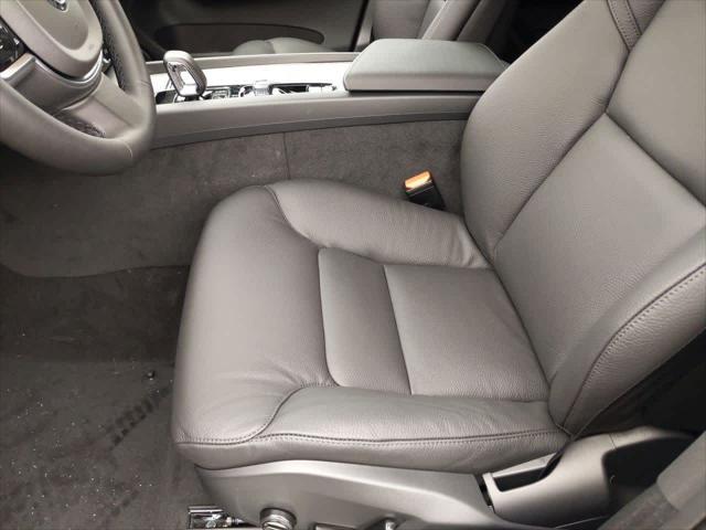 new 2025 Volvo XC60 car, priced at $55,360