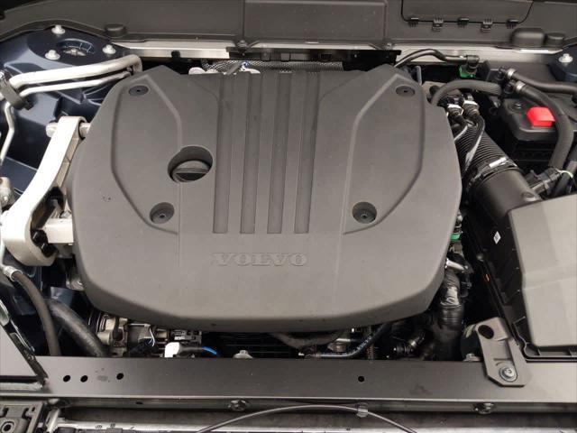 new 2025 Volvo XC60 car, priced at $55,360