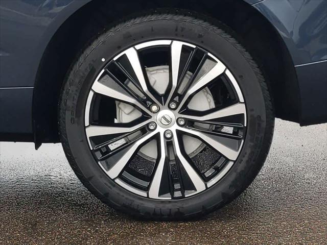 new 2025 Volvo XC60 car, priced at $55,360