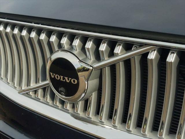 new 2025 Volvo XC90 car, priced at $66,401