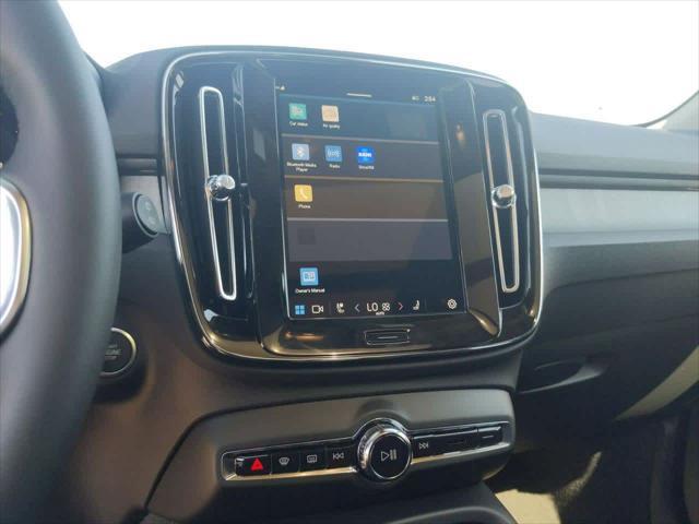 new 2025 Volvo XC40 car, priced at $49,259