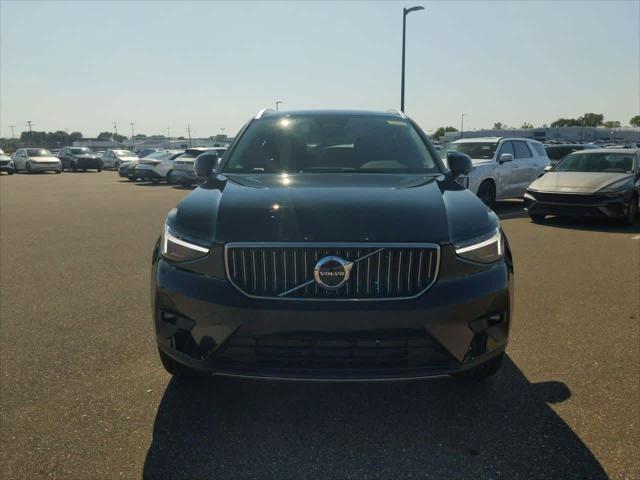 new 2025 Volvo XC40 car, priced at $49,259