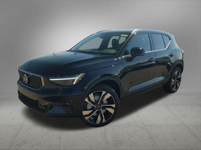 new 2025 Volvo XC40 car, priced at $49,259