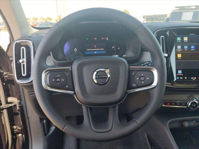 new 2025 Volvo XC40 car, priced at $49,259