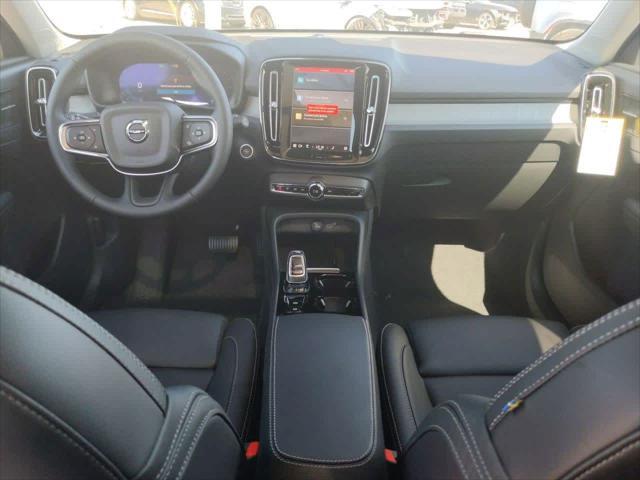 new 2025 Volvo XC40 car, priced at $49,259