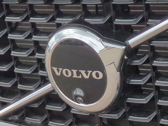 new 2025 Volvo XC60 Plug-In Hybrid car, priced at $64,500