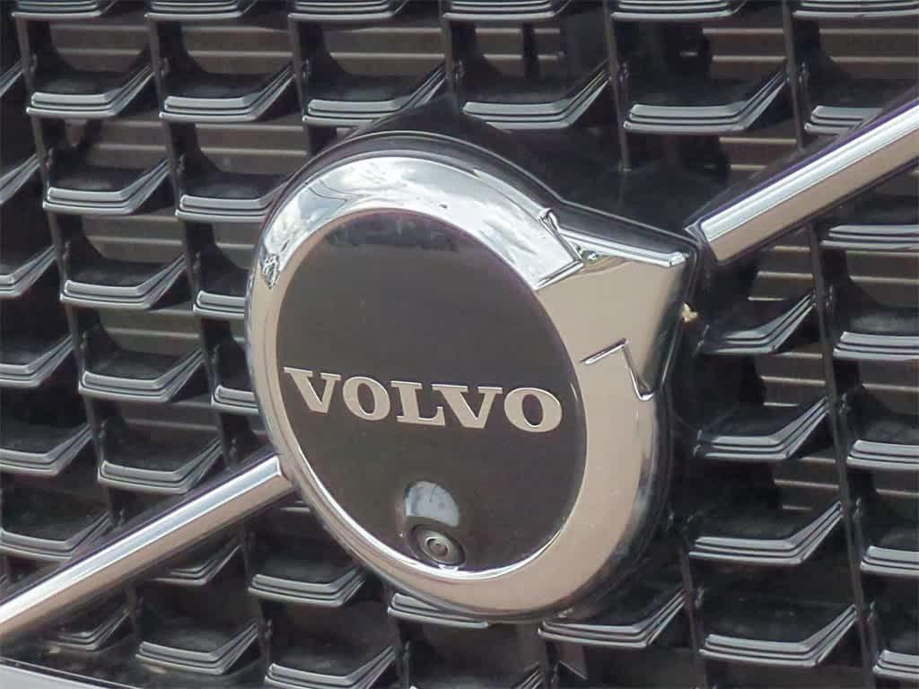 new 2025 Volvo XC60 Plug-In Hybrid car, priced at $64,500