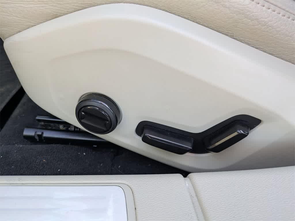 used 2020 Volvo V60 car, priced at $19,777