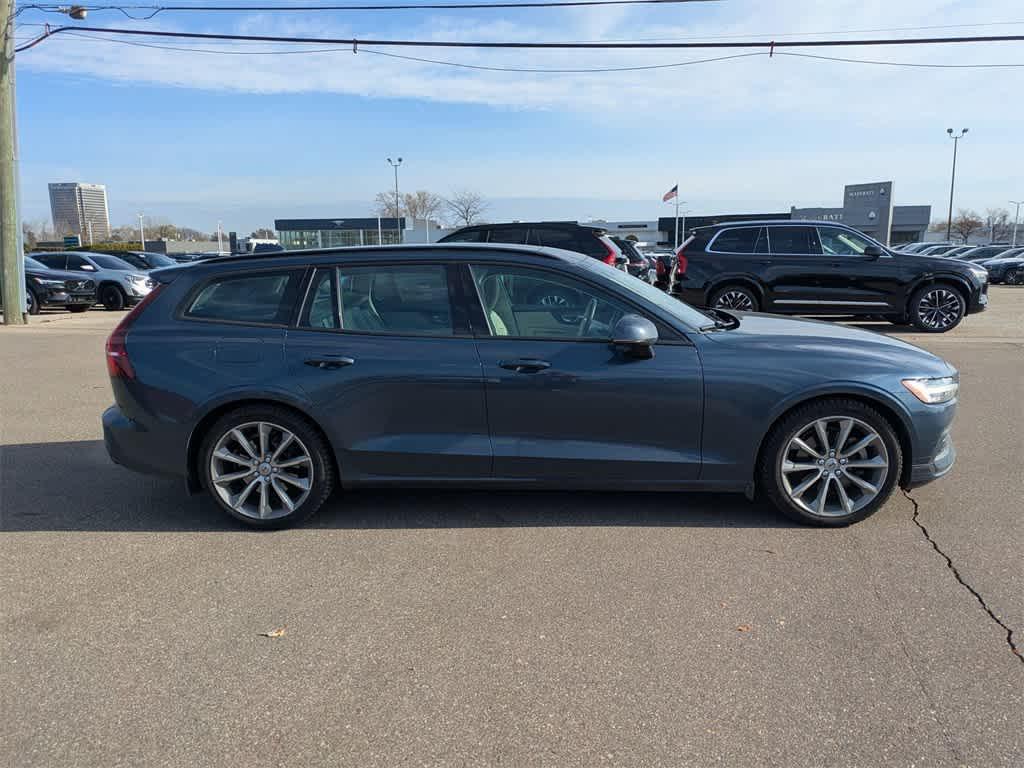 used 2020 Volvo V60 car, priced at $19,777