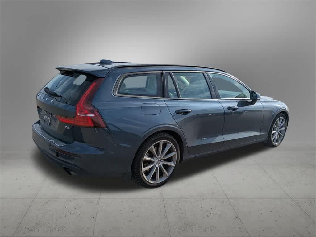 used 2020 Volvo V60 car, priced at $19,777