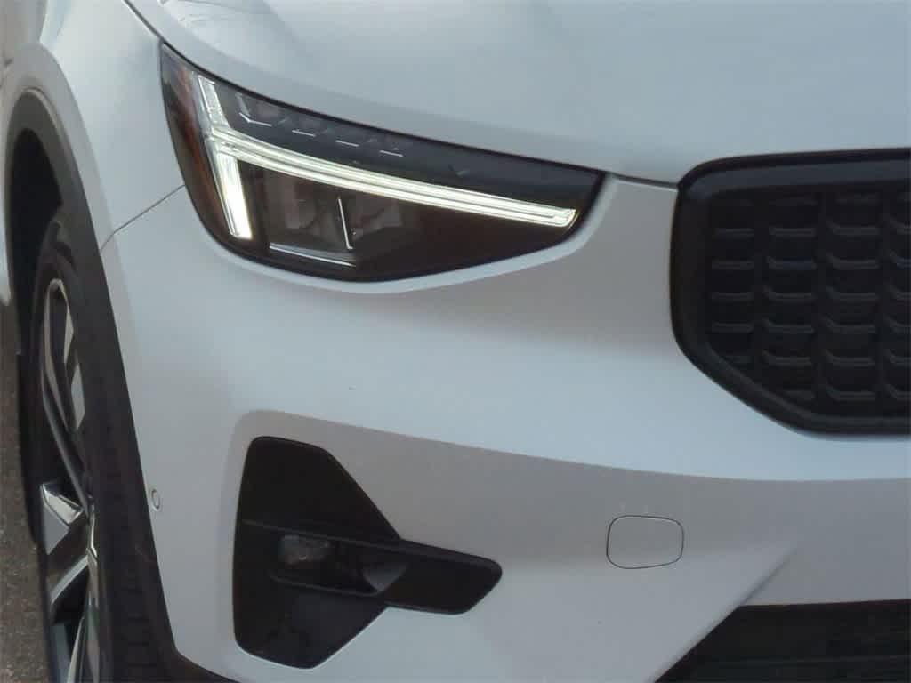 used 2024 Volvo XC40 car, priced at $33,324