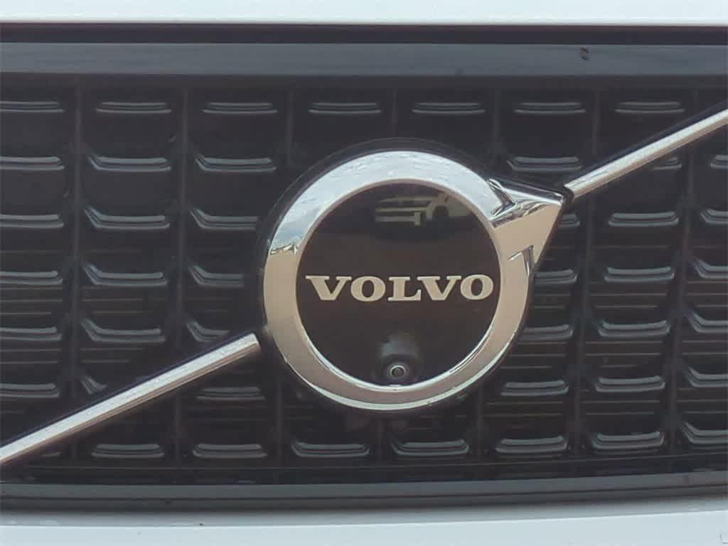 used 2024 Volvo XC40 car, priced at $33,324