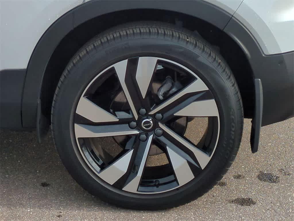 used 2024 Volvo XC40 car, priced at $33,324
