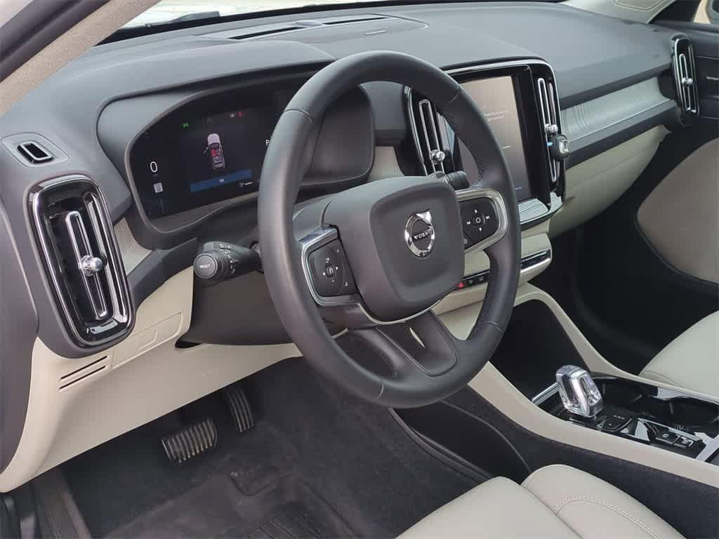 used 2024 Volvo XC40 car, priced at $33,324