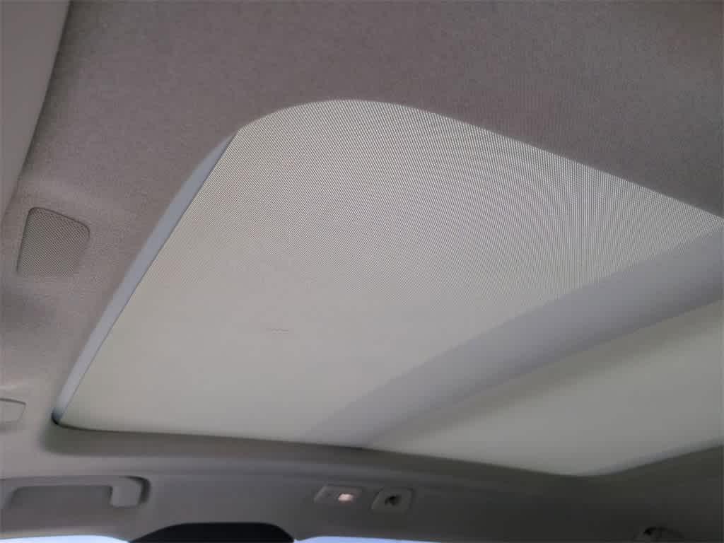 used 2024 Volvo XC40 car, priced at $33,324