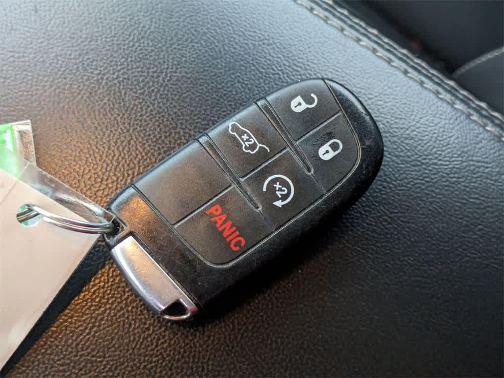 used 2016 Jeep Grand Cherokee car, priced at $10,377