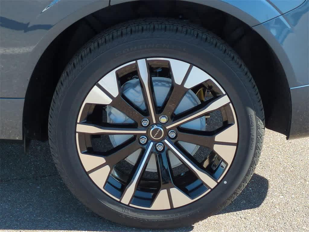 new 2026 Volvo XC60 car, priced at $57,985