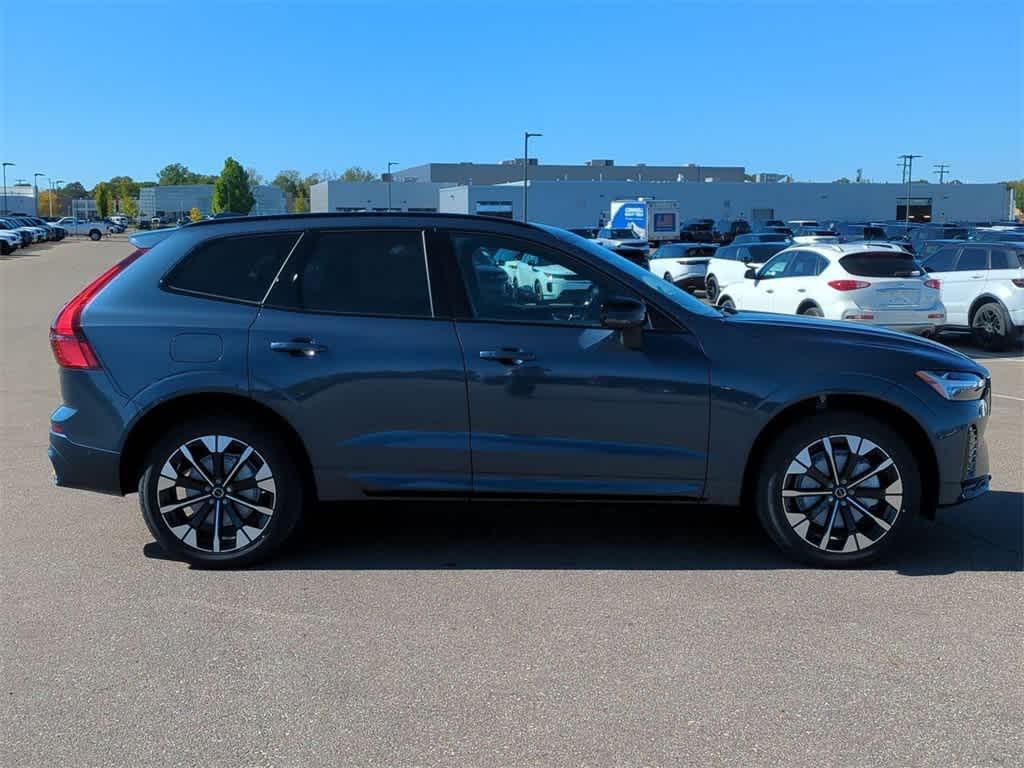 new 2026 Volvo XC60 car, priced at $57,985
