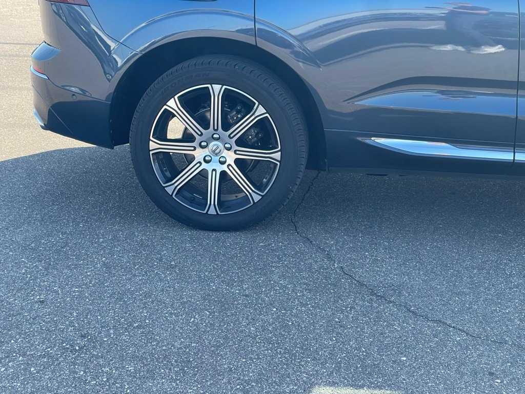 used 2021 Volvo XC60 car, priced at $32,477