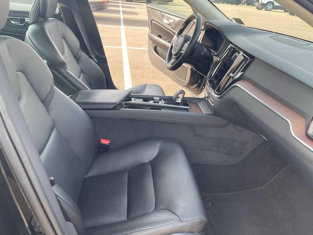 used 2022 Volvo S60 car, priced at $24,998